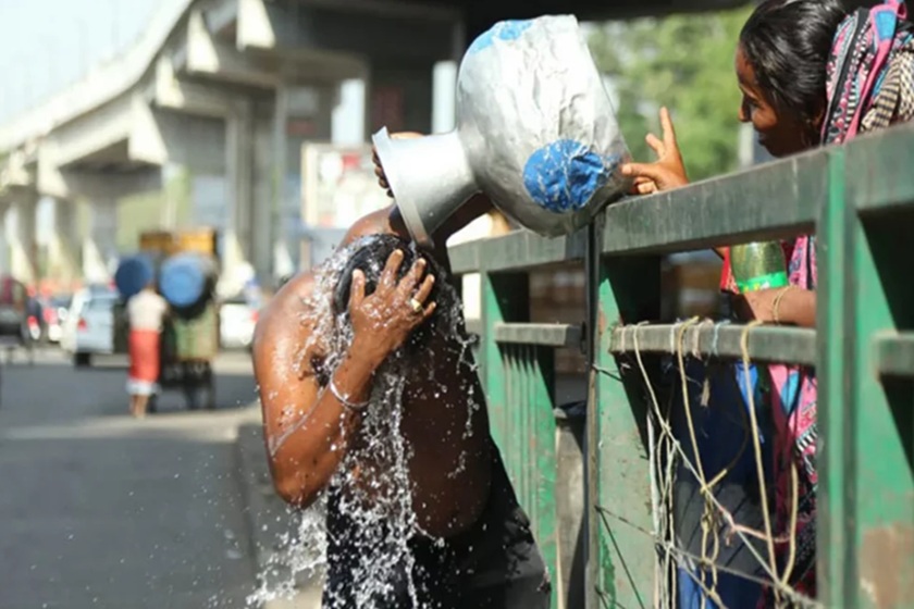 তাপপ্রবাহে পুড়ছে ২৮ জেলা, গরম বাড়ার শঙ্কা