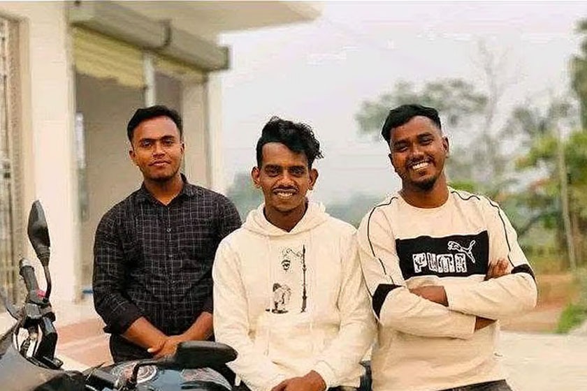 নরসিংদীতে বাসের সঙ্গে সংঘর্ষে মোটরসাইকেলের ৩ আরোহী নিহত