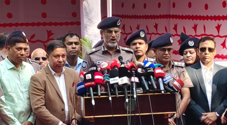 নববর্ষে জঙ্গি হামলার আশঙ্কা নেই, তবু আমাদের প্রস্তুতি আছে : ডিএমপি কমিশনার