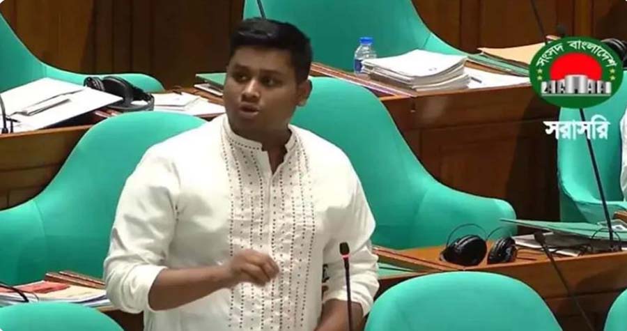 ট্যাক্স-ফ্রি নয়, সরকারি মালিকানাধীন গাড়ি চেয়েছি : হাসনাত আবদুল্লাহ