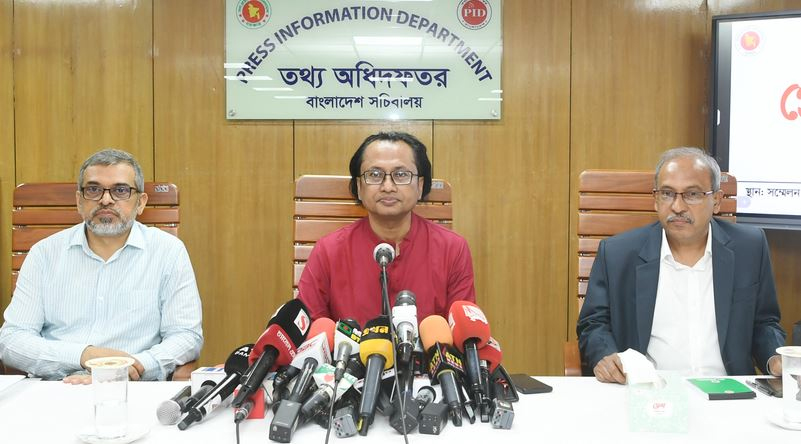 আওয়ামী লীগের কার্যক্রম নিষিদ্ধ হবে কি না, তা নির্ধারণ করবে আদালত : উপদেষ্টা জাহেদ