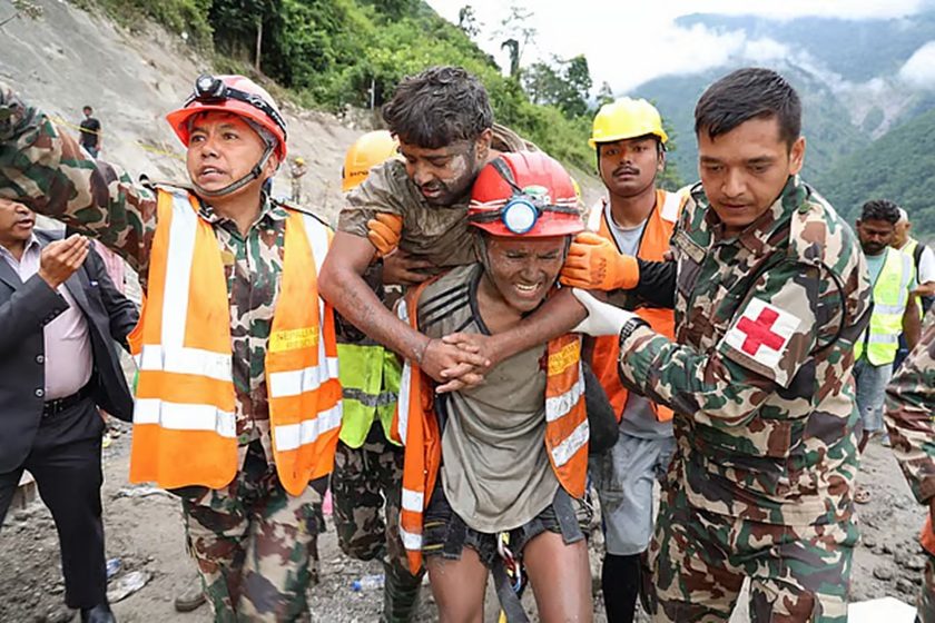 নেপালের বিদ্যুৎকেন্দ্রের টানেল থেকে ৯ দিন পর জীবিত দুই শ্রমিক উদ্ধার