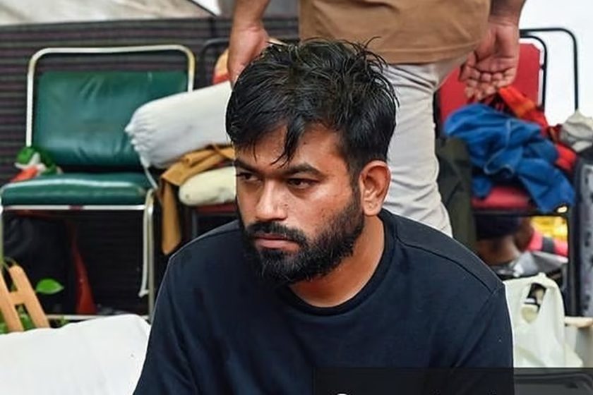 ককরোচ জনতা পার্টির প্রধান অভিজিৎ দীপকে আটক